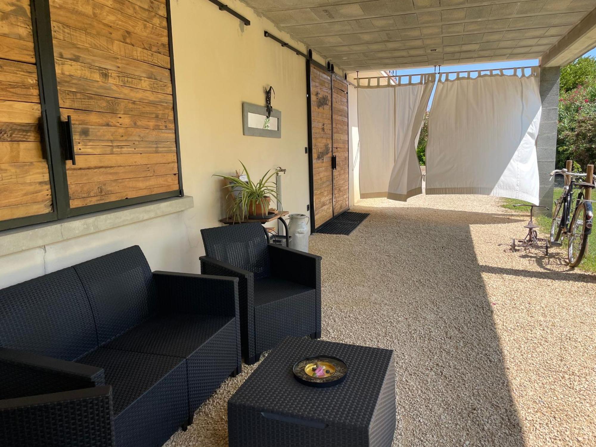 Toupie Et Bicyclette Villa Charmes-sur-Rhone Ngoại thất bức ảnh